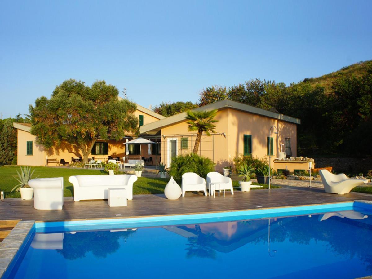 Villa Di Papa' Gaeta Exterior foto